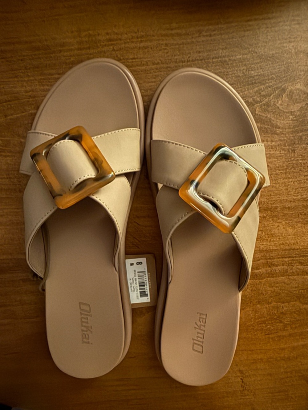 New Olukai Women's (8) Beige Slide Sandals with Tortoiseshell Buckle